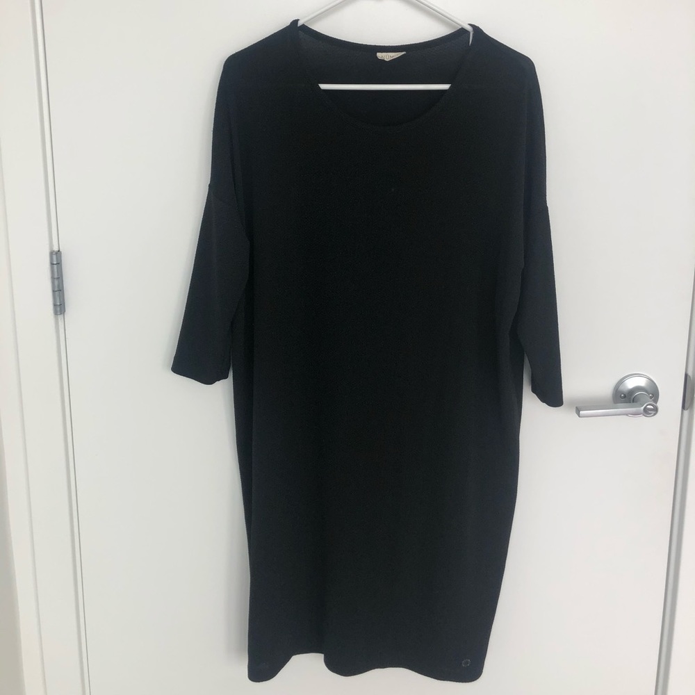 stretchy losses knit black dress